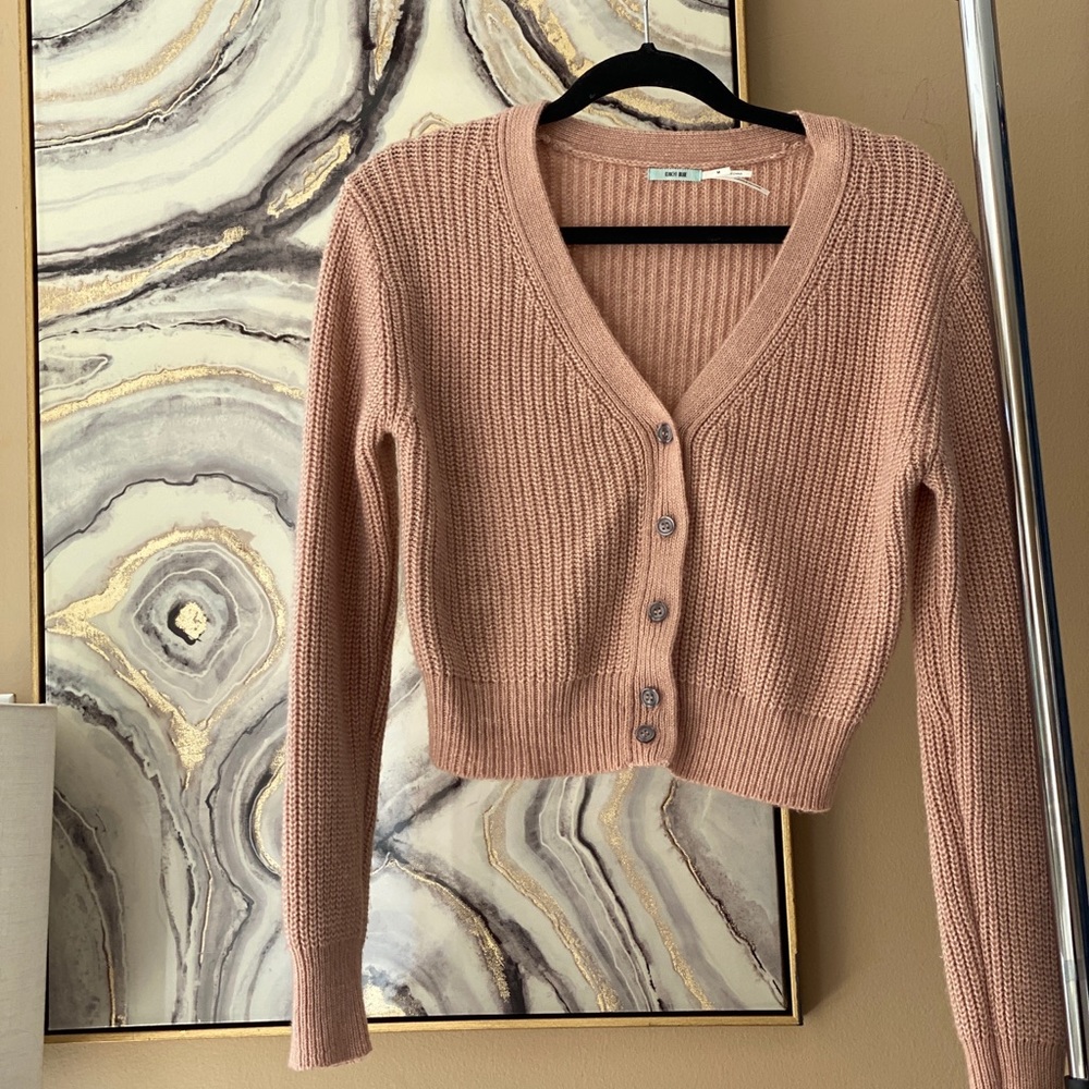 Light blush cropped sweater